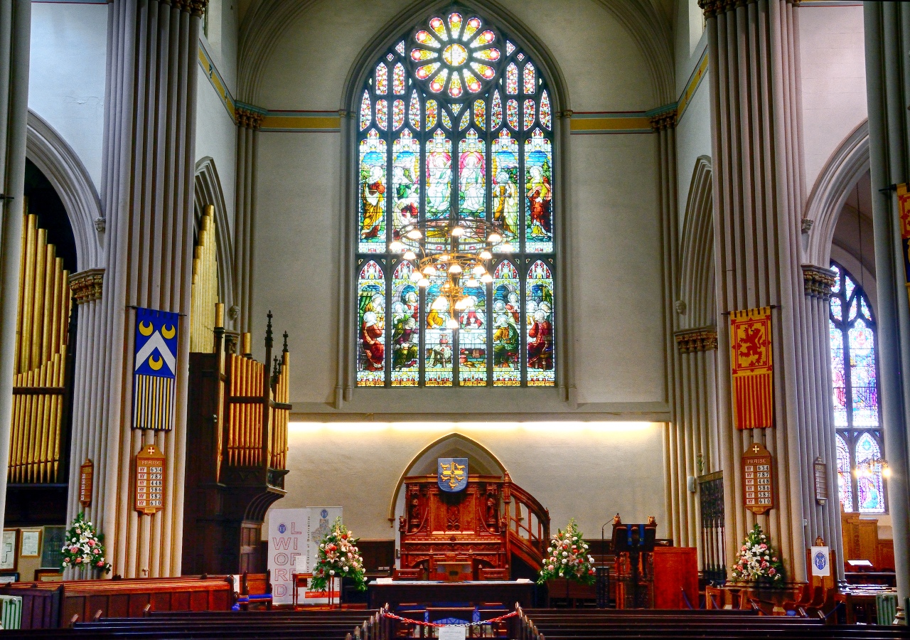 stained glass window in dunfermline abbey